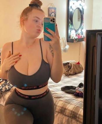 7042926167, female escort, Outer Banks